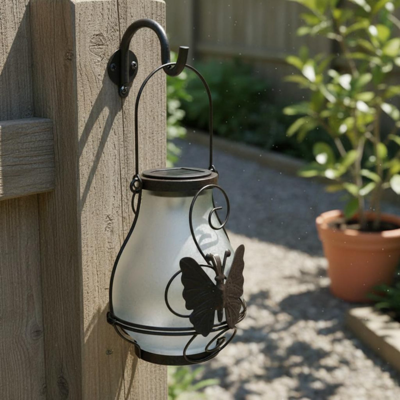 Solar Butterfly Lantern Waterp - Outdoor Powerwall recension och pris